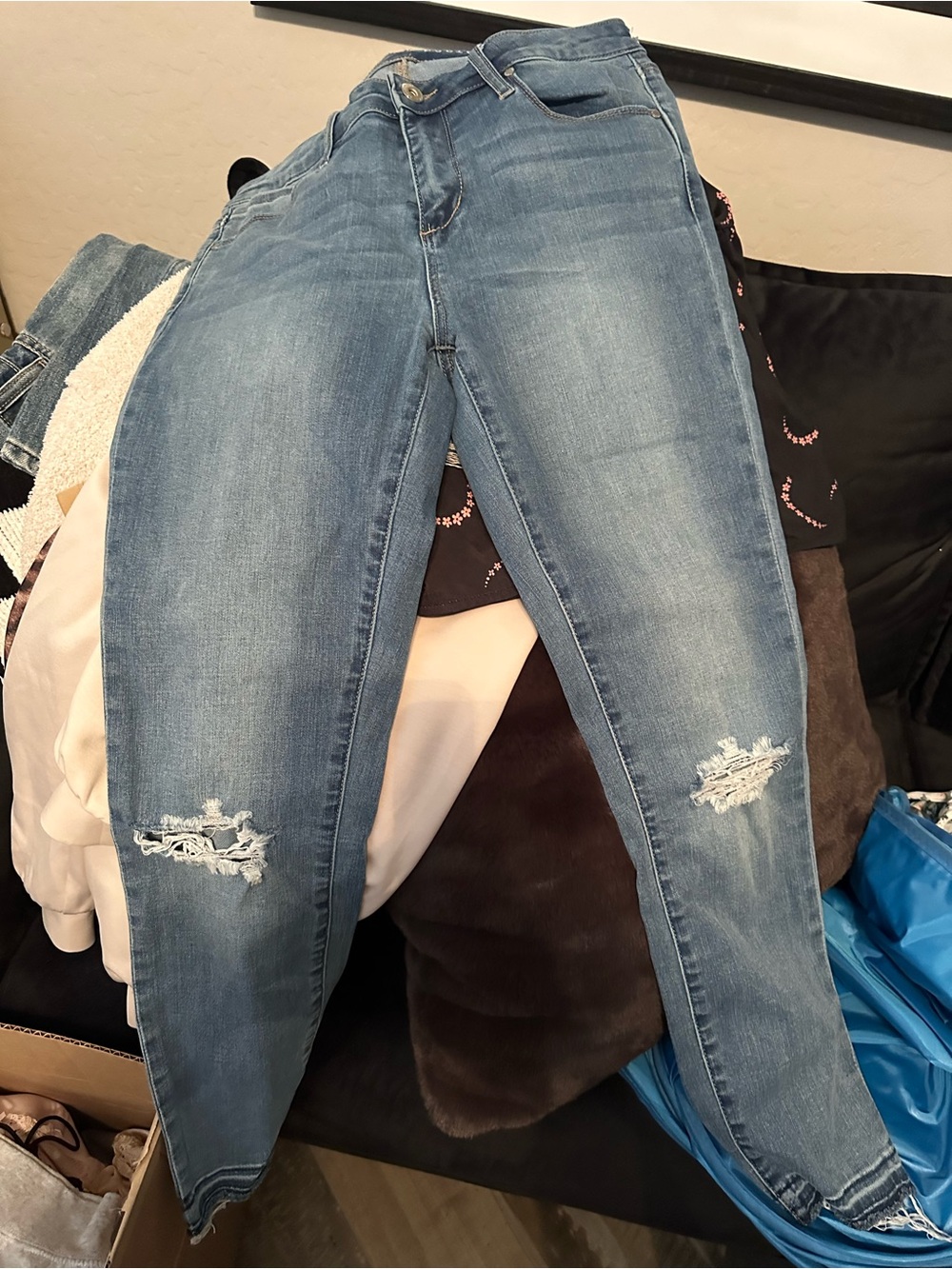 Articles of Society Blue Distressed Women's Skinny Jeans